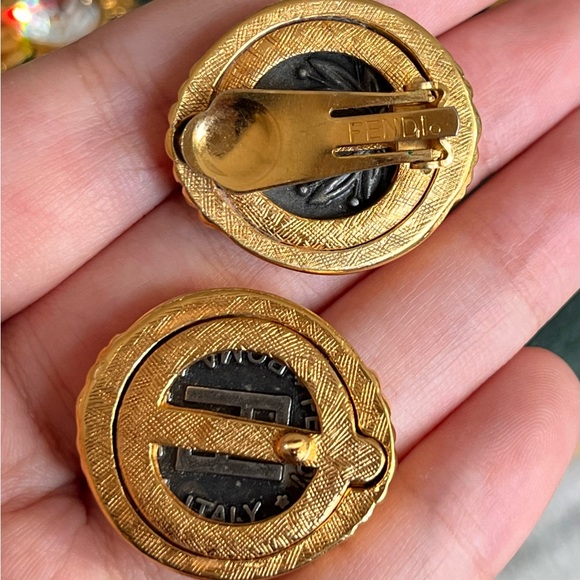 Vintage Fendi Angel Face Men Cameo Coin Gold Clip-On &amp; Pierced Earrings UNMATCH